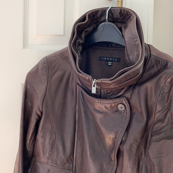 Theory brown leather bomber size small - Picture 2 of 7